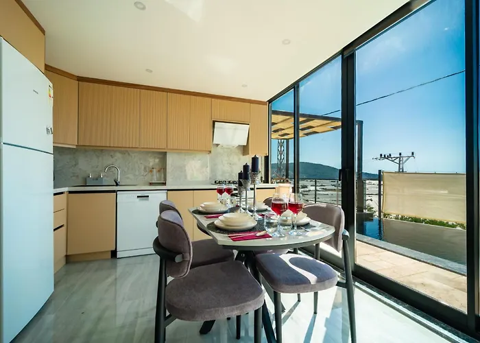 Premium4 Yesilkoy (Mediterranean)